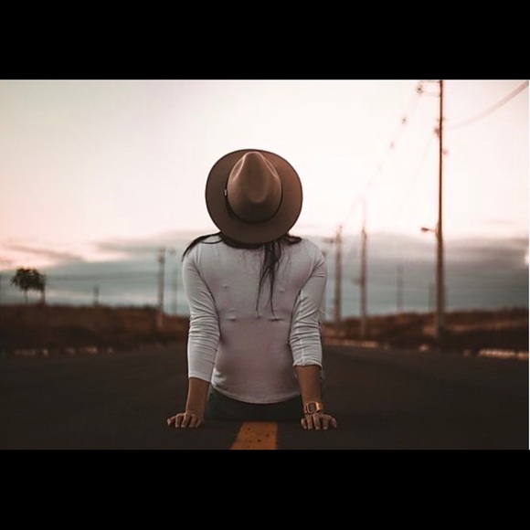 Meet your Posher - Picture 1 of 1